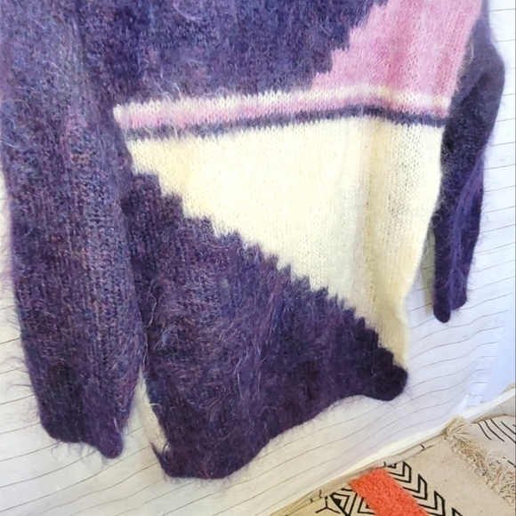 NEVA McINTOSH 100% SCOTTISH WOOL GEOMETRIC PURPLE SWEATER, SZ MEDIUM/LARGE - Picture 9 of 14